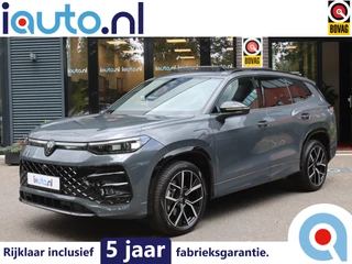 Volkswagen Tayron 1.5 eHybrid 272PK R-Line Black Style IQ.Light HD/Pano/Keyless/360/DCC/ACC/Dodehoek/20"/ Trekhaak wegkl.