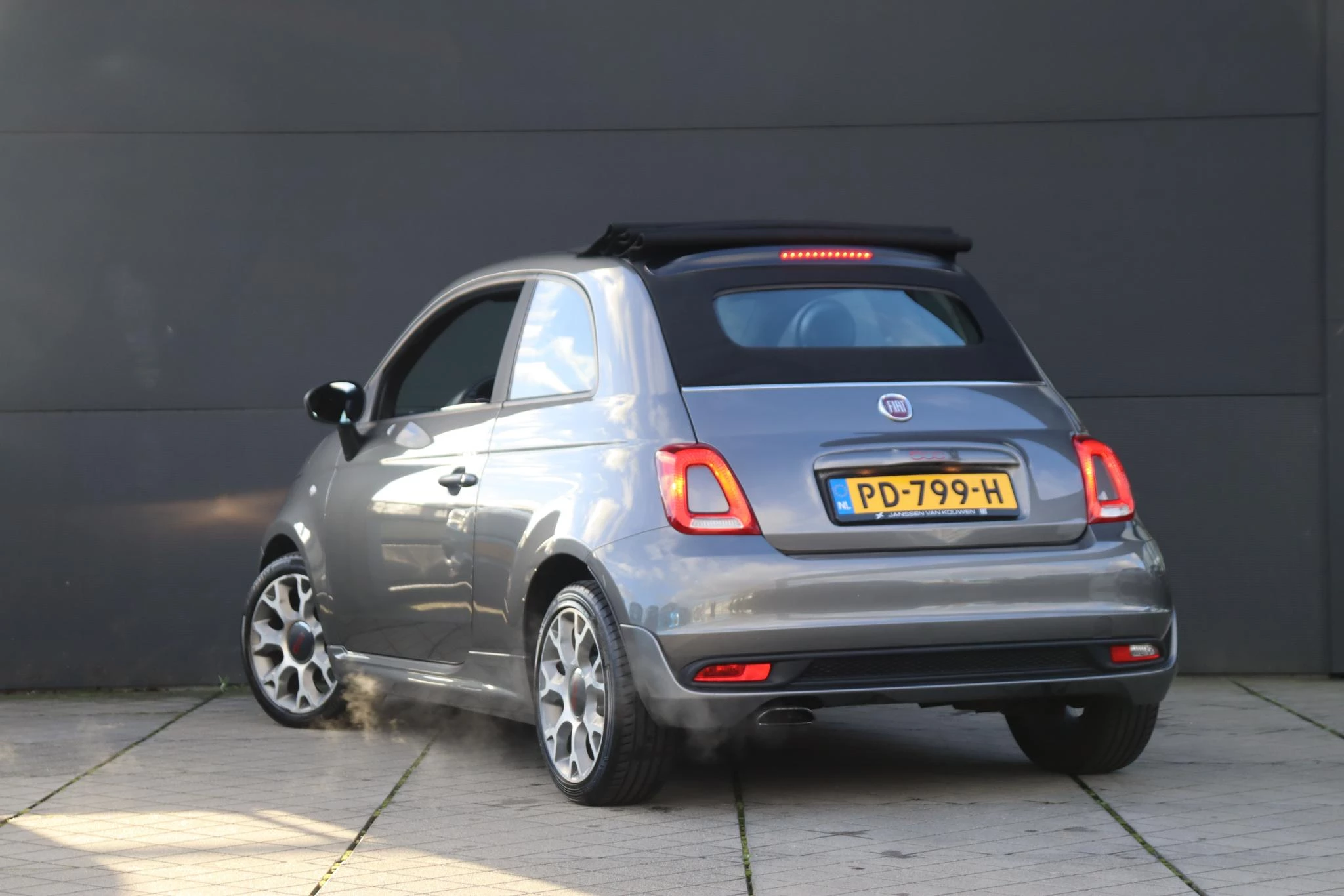 Hoofdafbeelding Fiat 500C