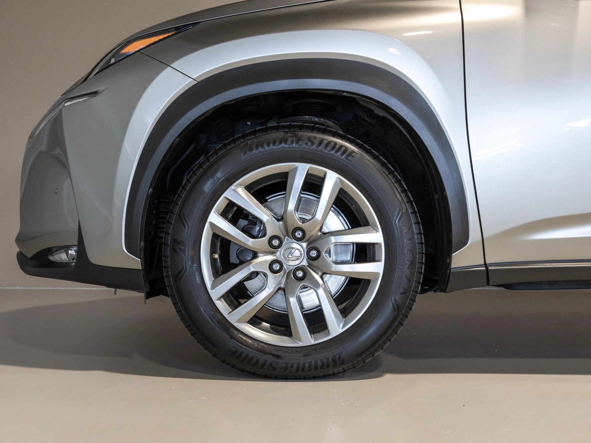 Hoofdafbeelding Lexus NX