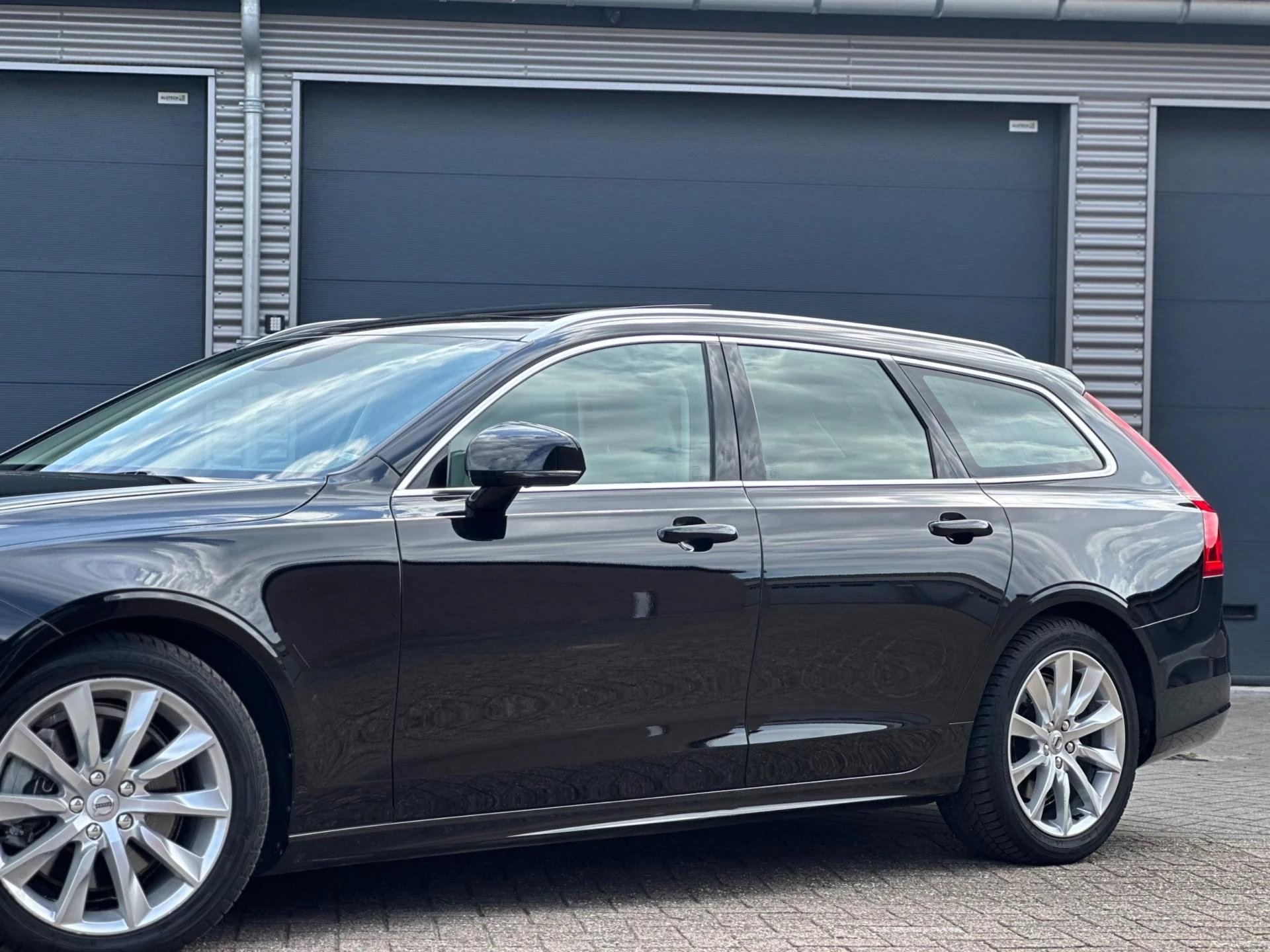 Hoofdafbeelding Volvo V90