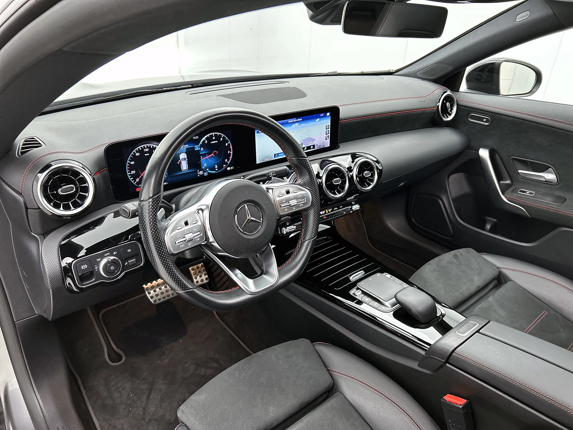 Hoofdafbeelding Mercedes-Benz CLA