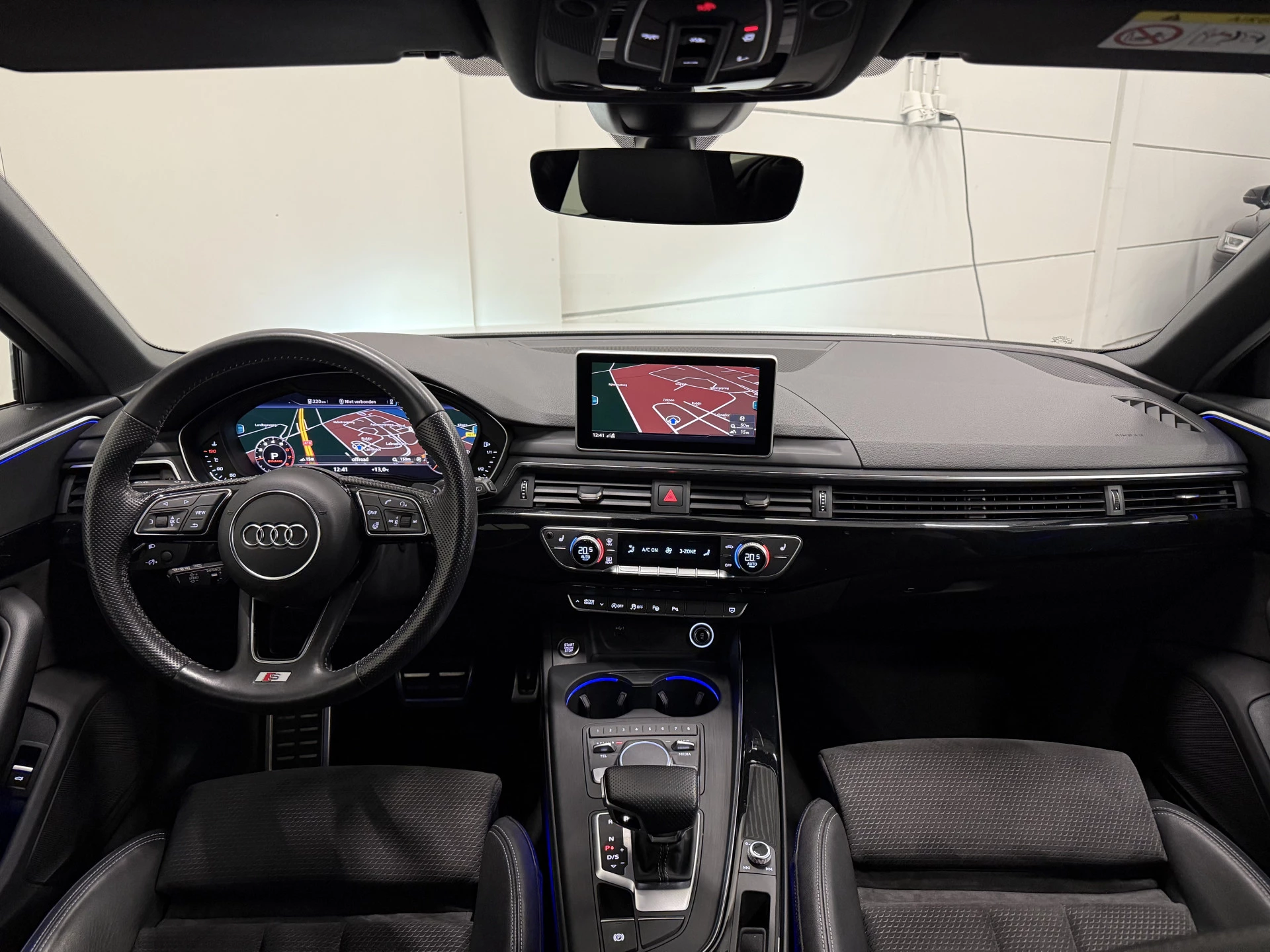 Hoofdafbeelding Audi A4