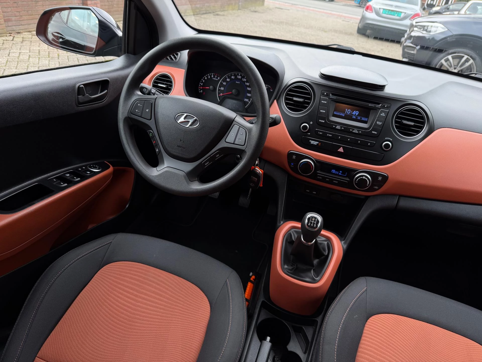 Hoofdafbeelding Hyundai i10