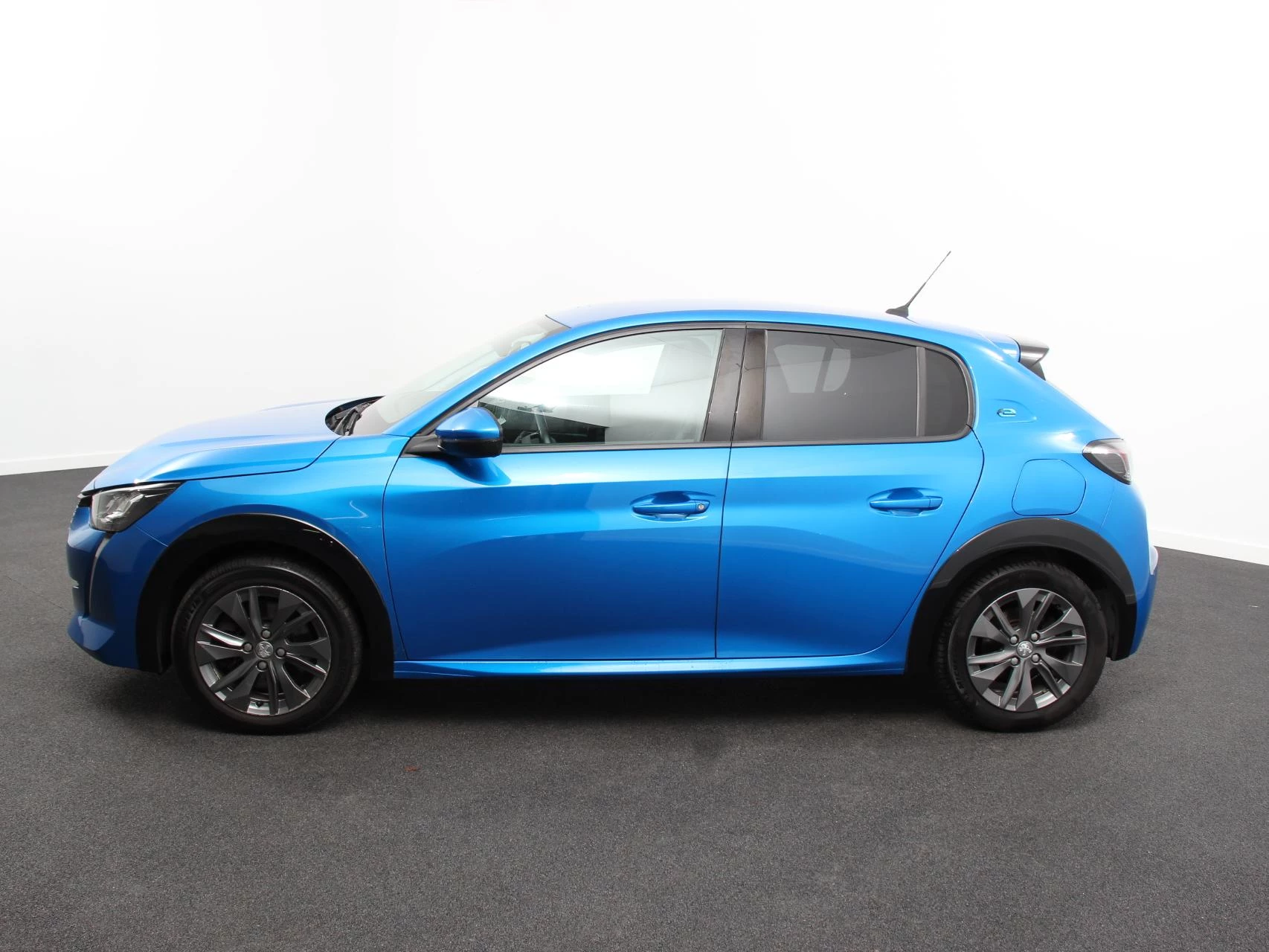 Hoofdafbeelding Peugeot e-208