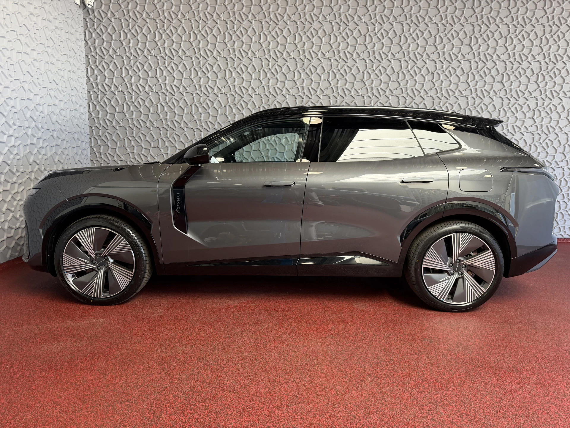 Hoofdafbeelding Lynk & Co 08