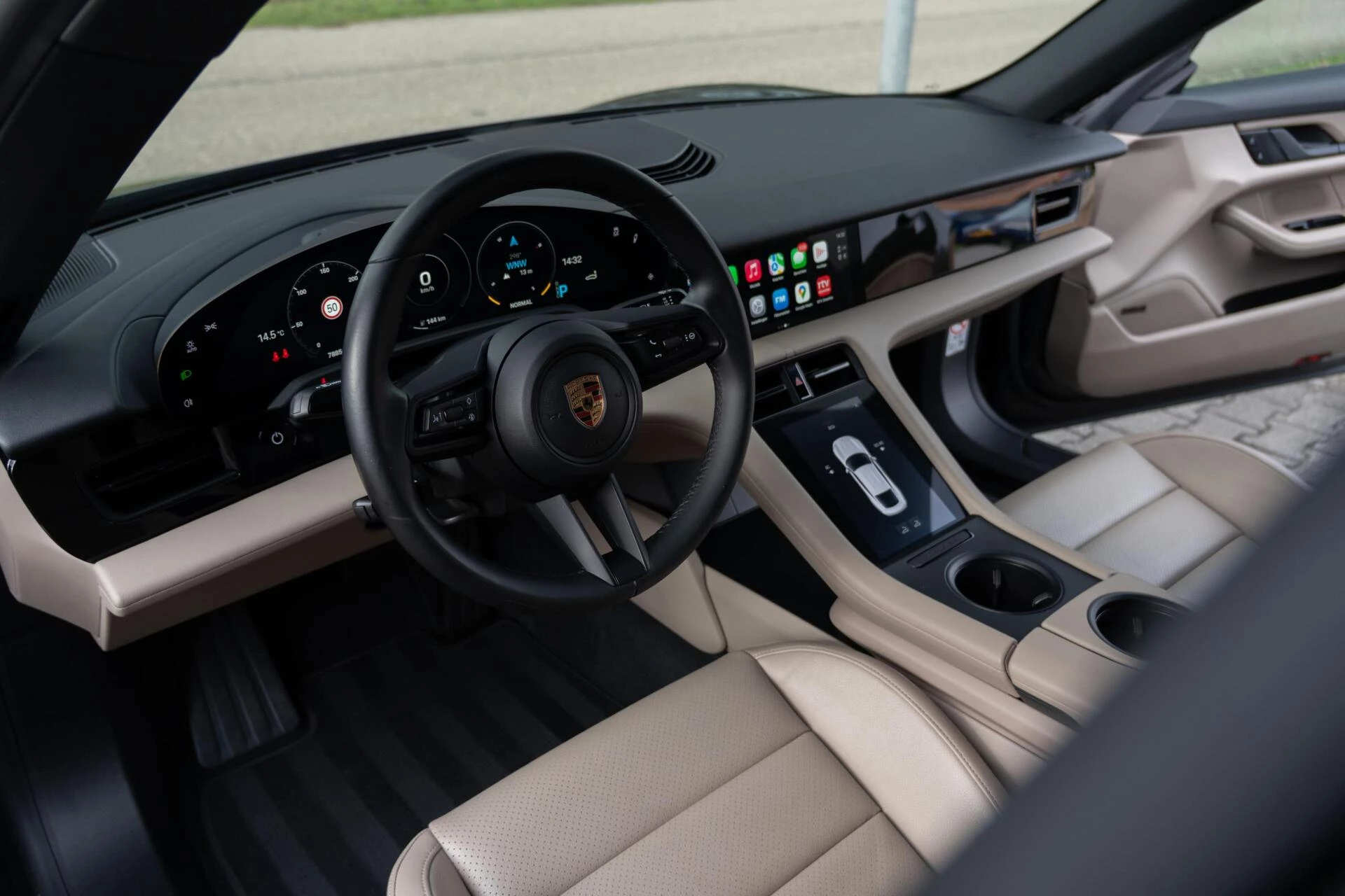 Hoofdafbeelding Porsche Taycan