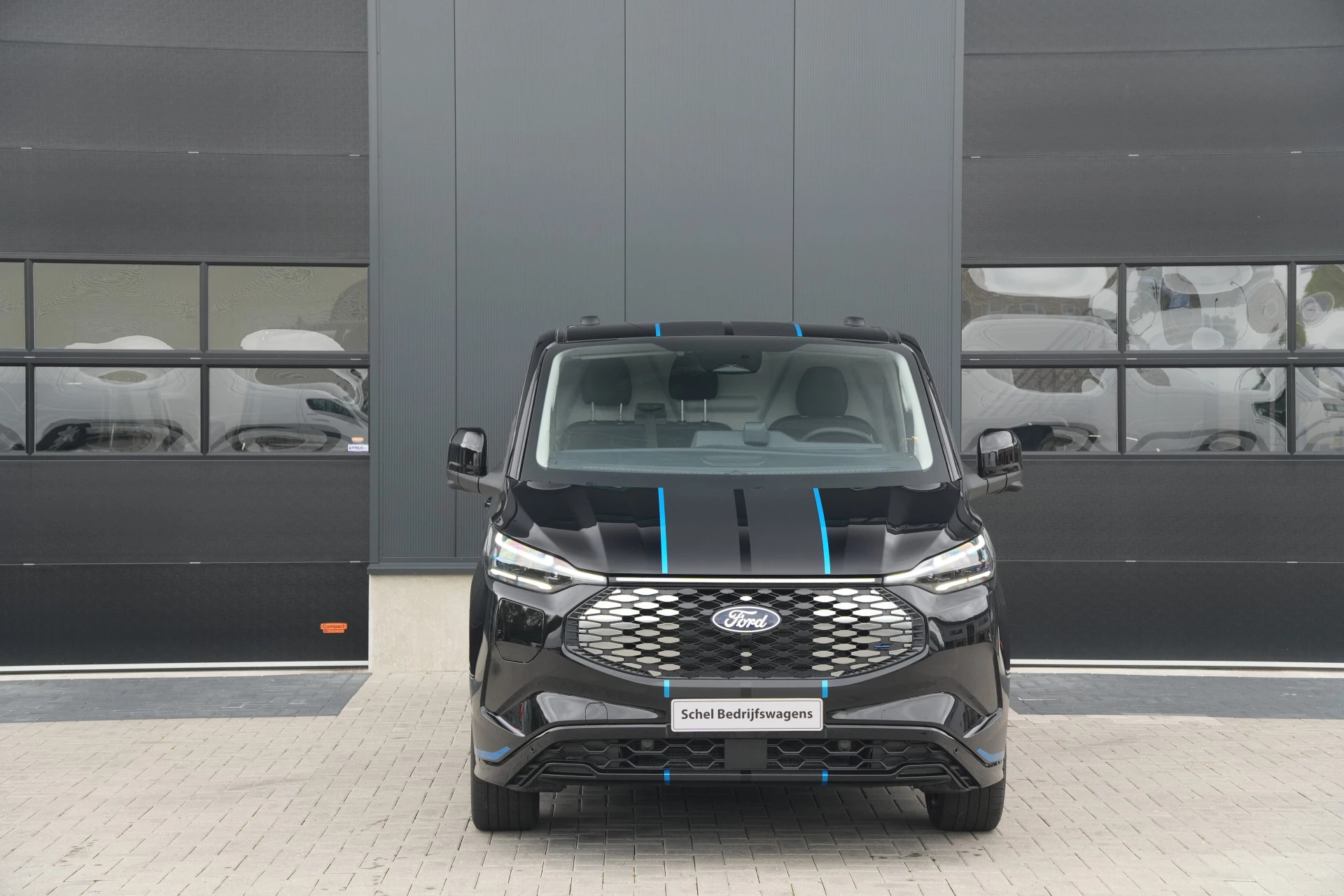 Hoofdafbeelding Ford E-Transit Custom