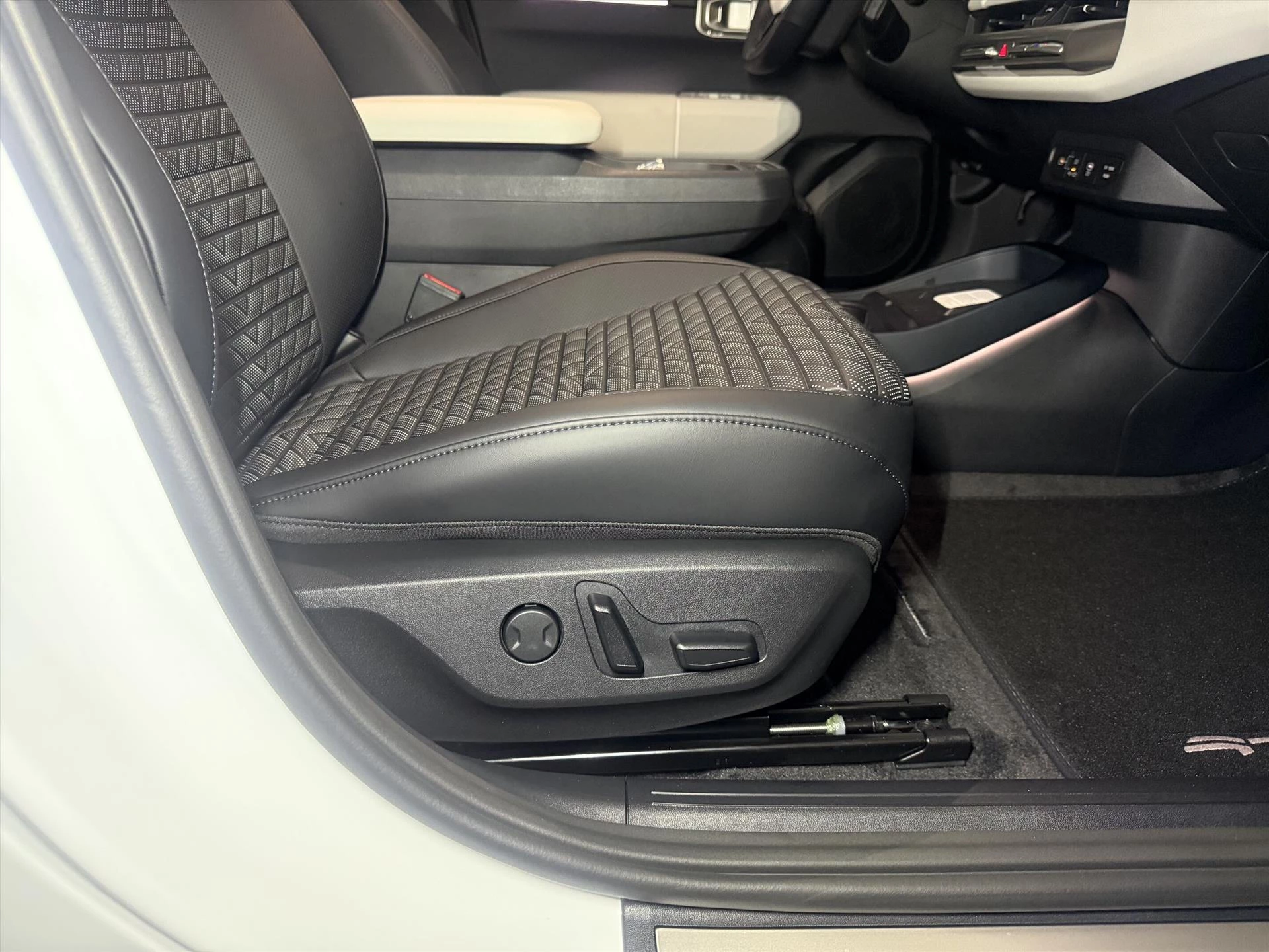 Hoofdafbeelding Kia EV4