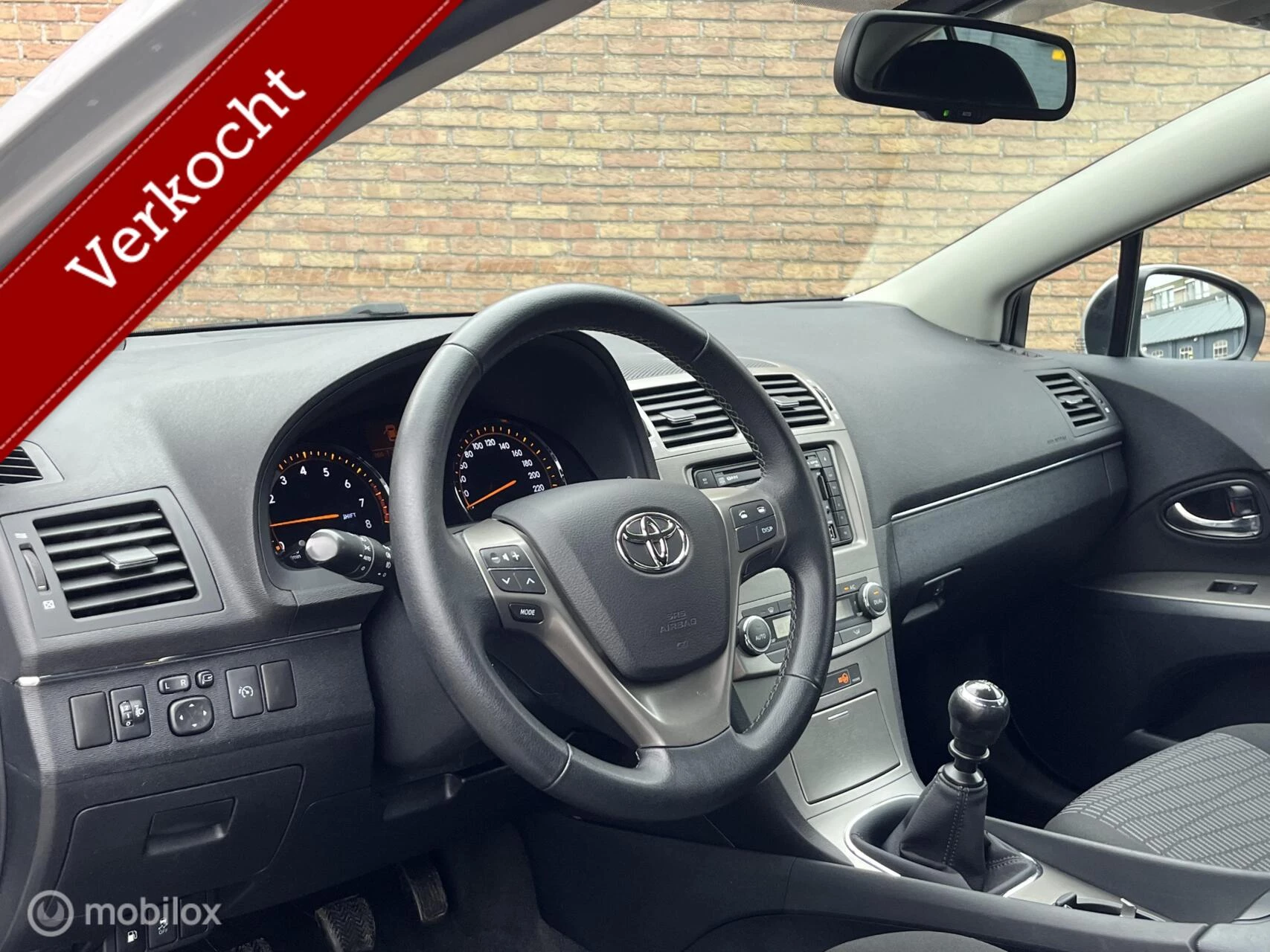 Hoofdafbeelding Toyota Avensis