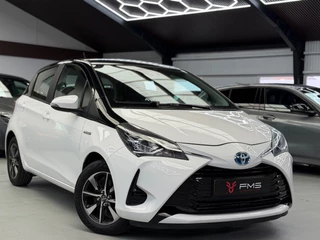 Toyota Yaris 1.5 Hybrid Bi-Tone Bluetooth