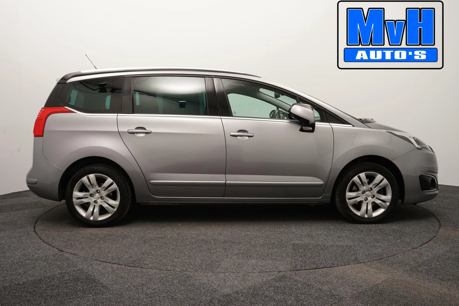 Hoofdafbeelding Peugeot 5008