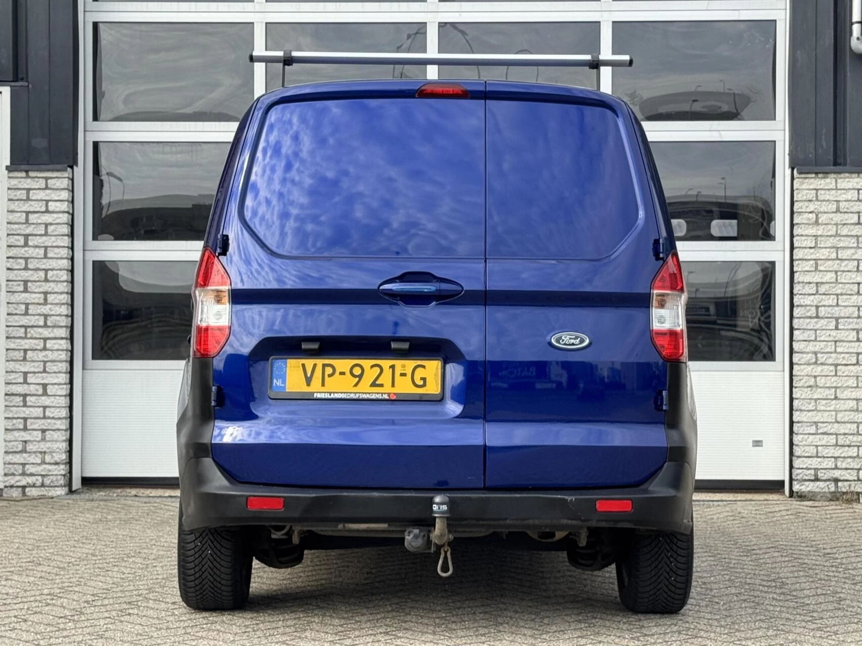 Hoofdafbeelding Ford Transit Courier