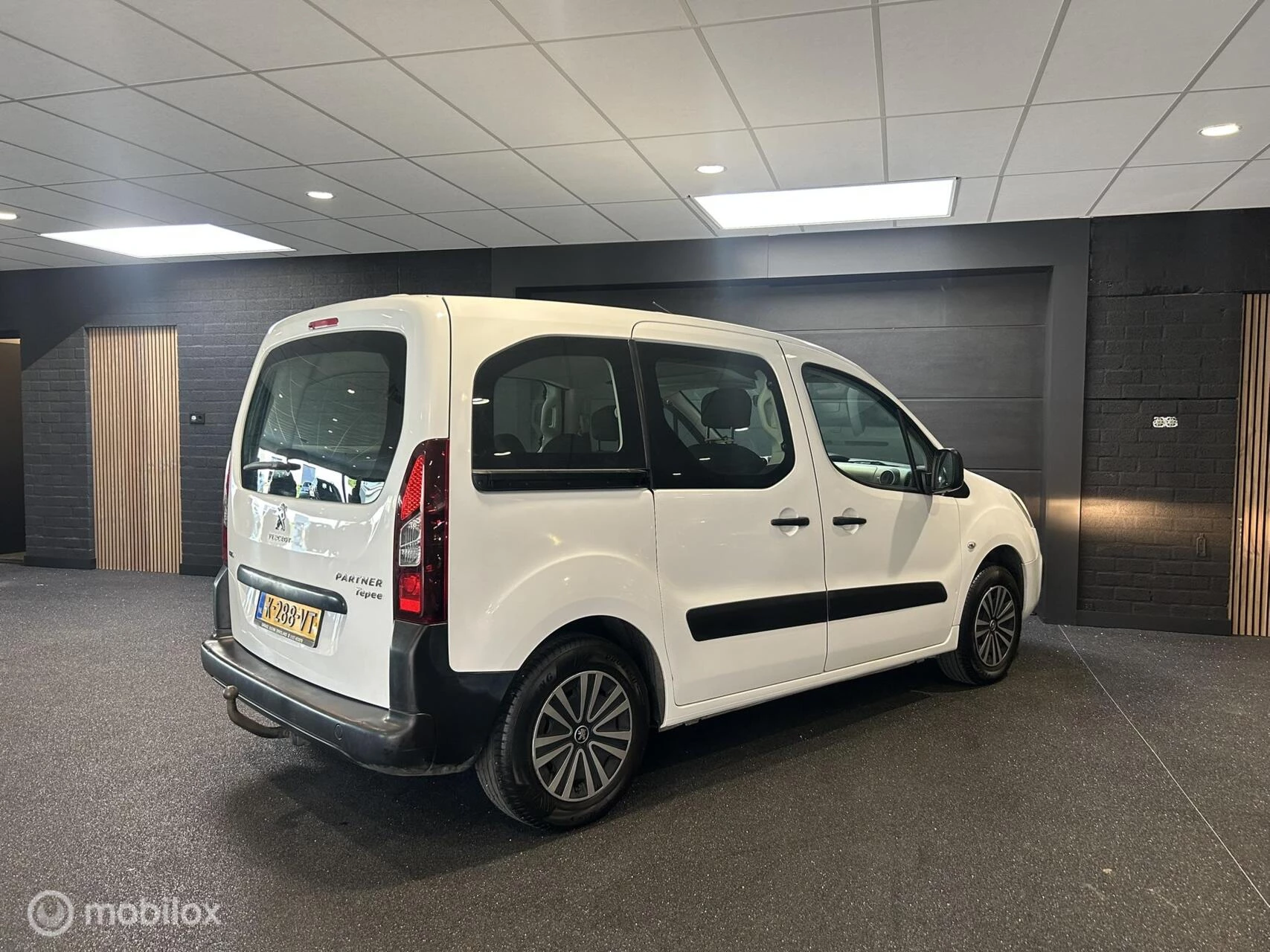 Hoofdafbeelding Peugeot Partner