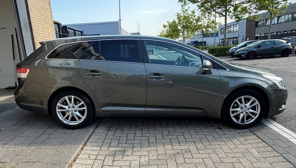 Hoofdafbeelding Toyota Avensis