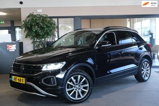 Hoofdafbeelding Volkswagen T-Roc Volkswagen T-ROC 1.5 TSI Life 150PK DSG Navi Virtual ACC PDC CAM Trekhaak