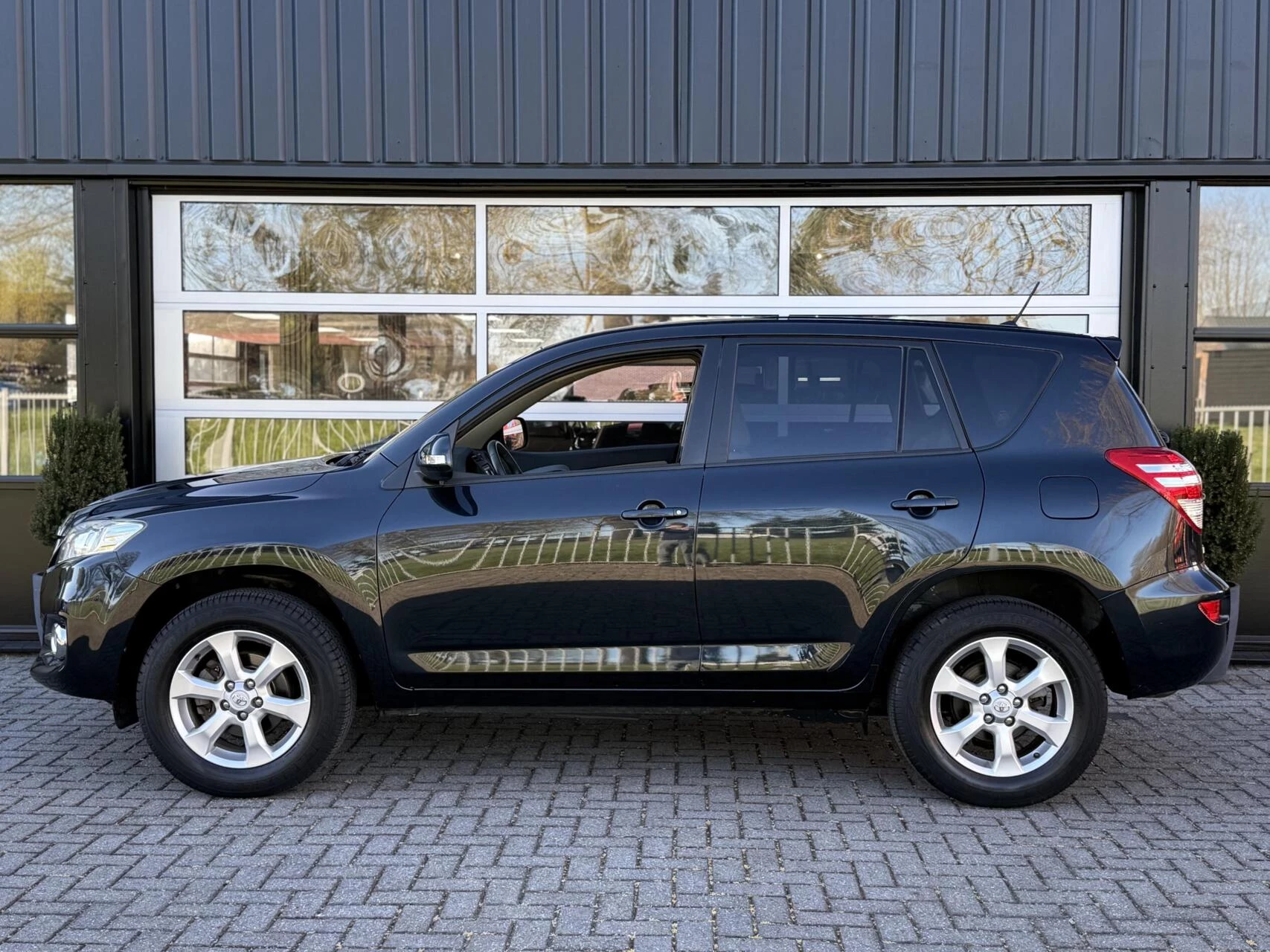 Hoofdafbeelding Toyota RAV4