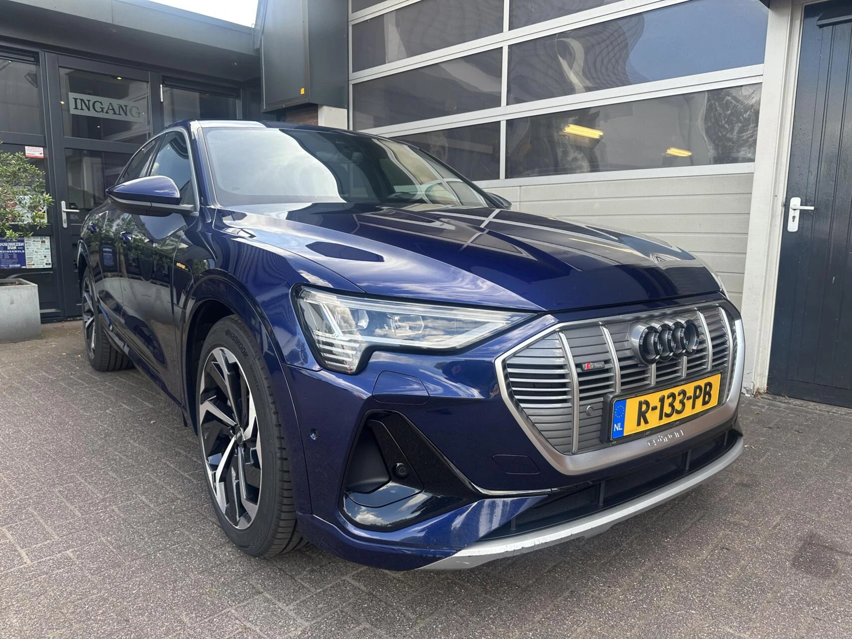 Hoofdafbeelding Audi e-tron