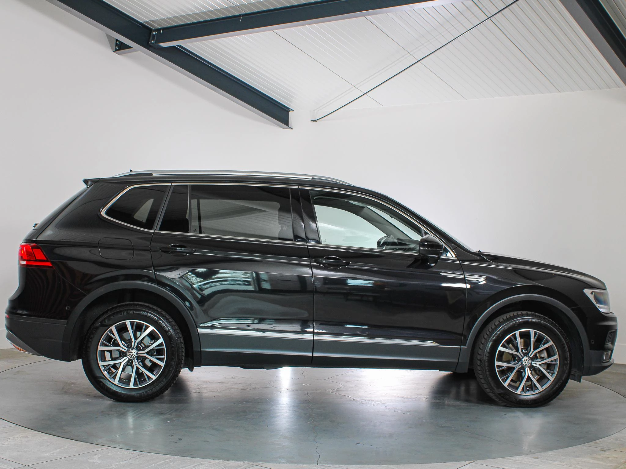 Hoofdafbeelding Volkswagen Tiguan Allspace