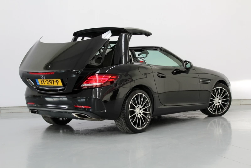 Hoofdafbeelding Mercedes-Benz SLC