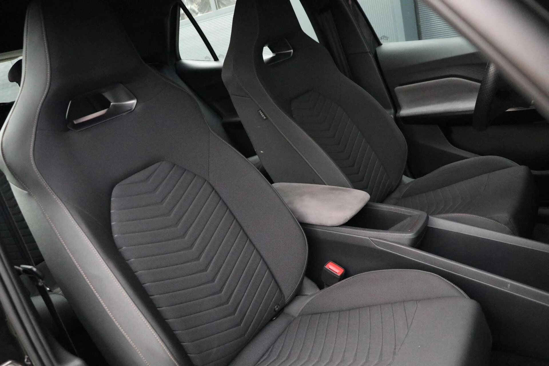 Hoofdafbeelding CUPRA Born