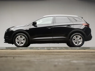 Opel Grandland X 1.2 Turbo Business Executive Sport (APPLE CARPLAY,NAVI,LED,STOELVERWARMING,LANE ASSIST,PDC,CRUISE,SPORTSTOELEN)