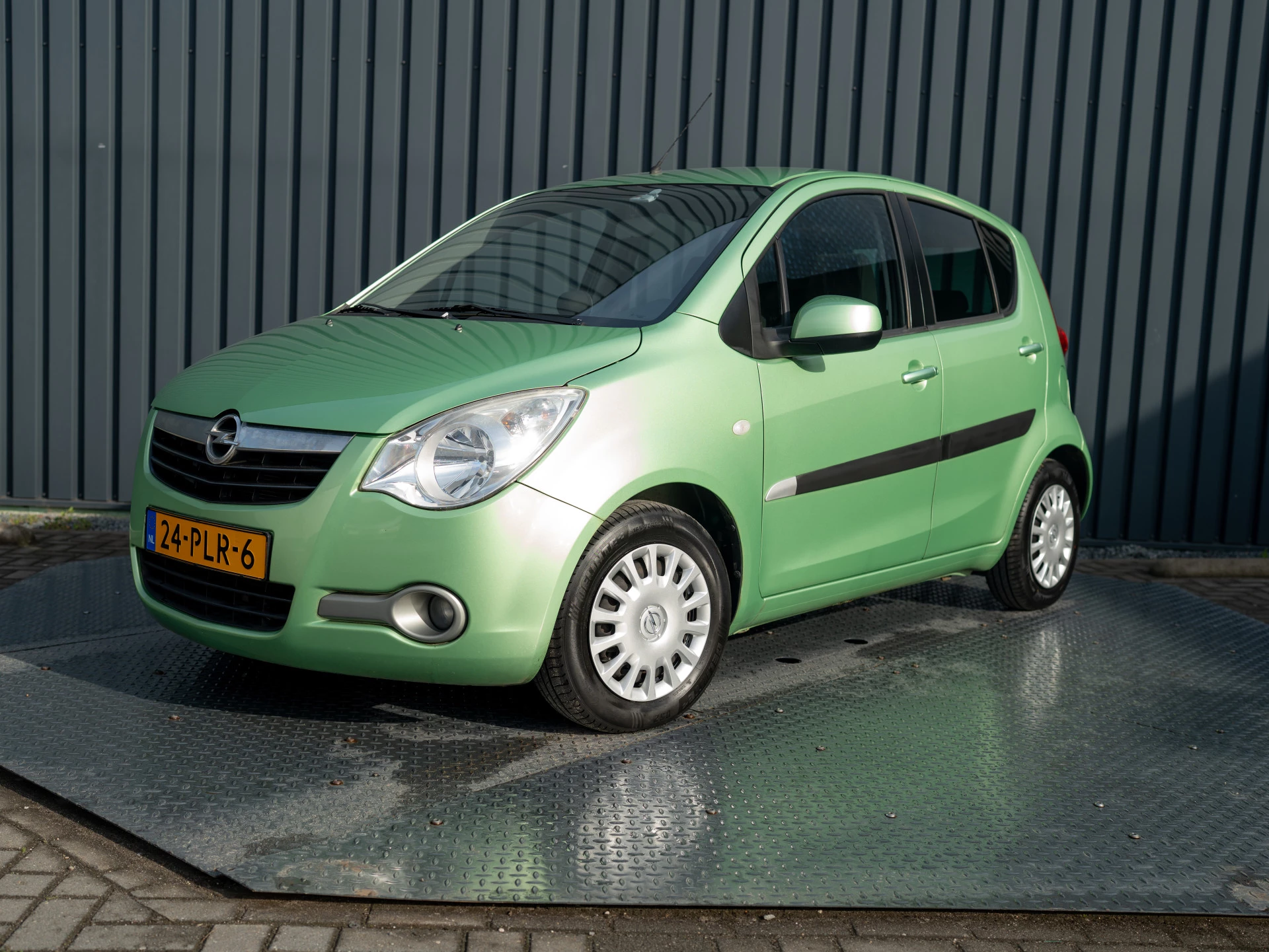 Hoofdafbeelding Opel Agila