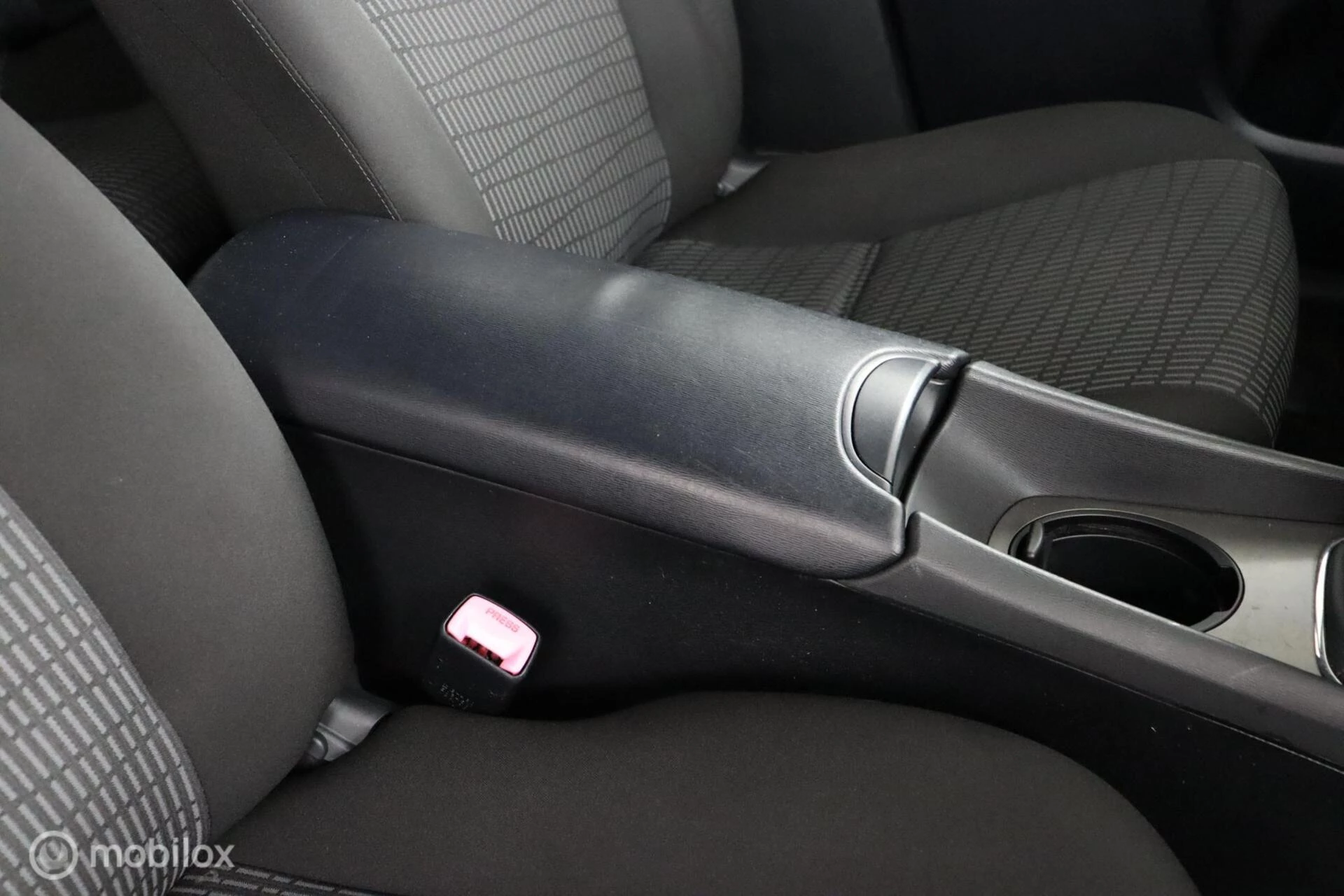 Hoofdafbeelding Toyota Avensis