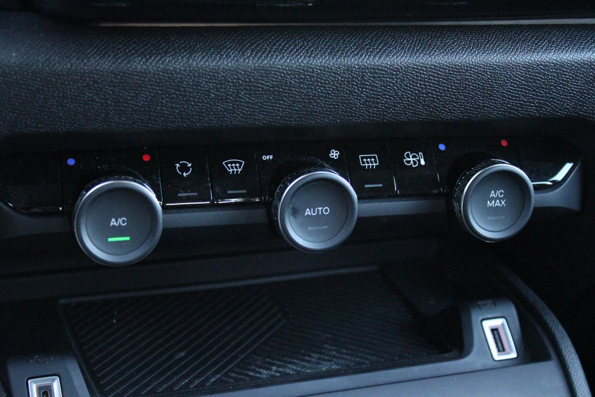 Hoofdafbeelding Citroën ë-C4
