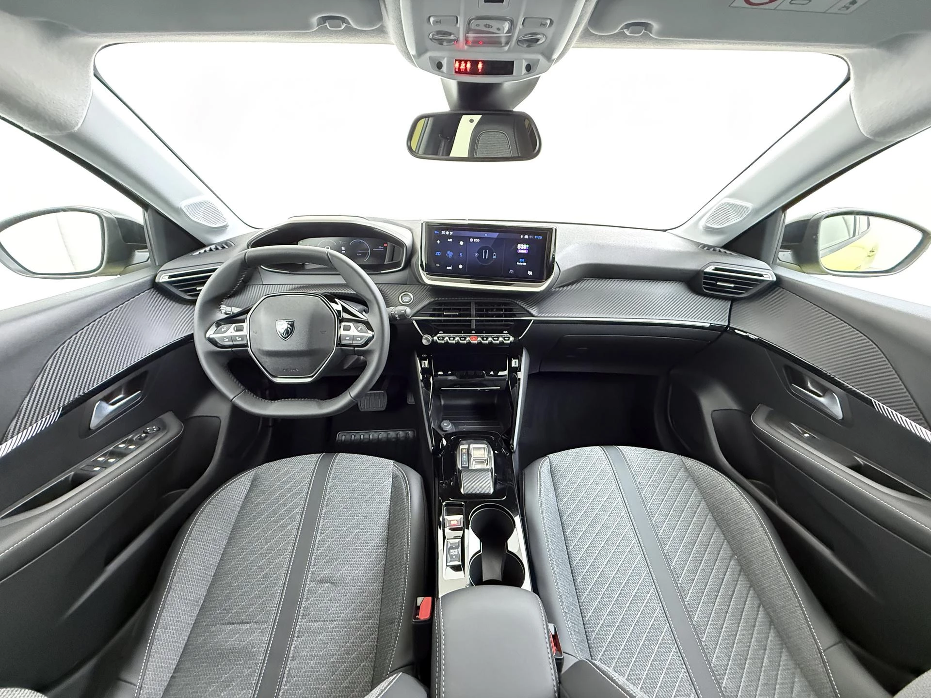 Hoofdafbeelding Peugeot e-208