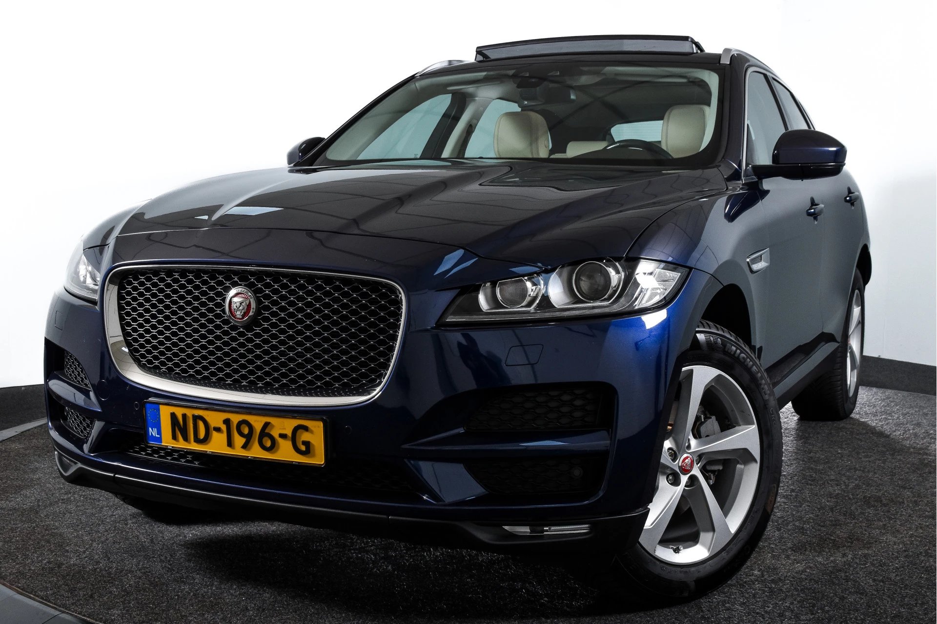 Hoofdafbeelding Jaguar F-PACE