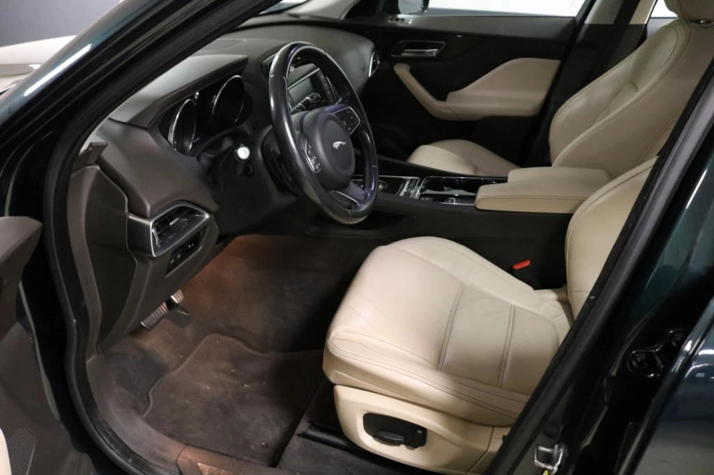 Hoofdafbeelding Jaguar F-PACE