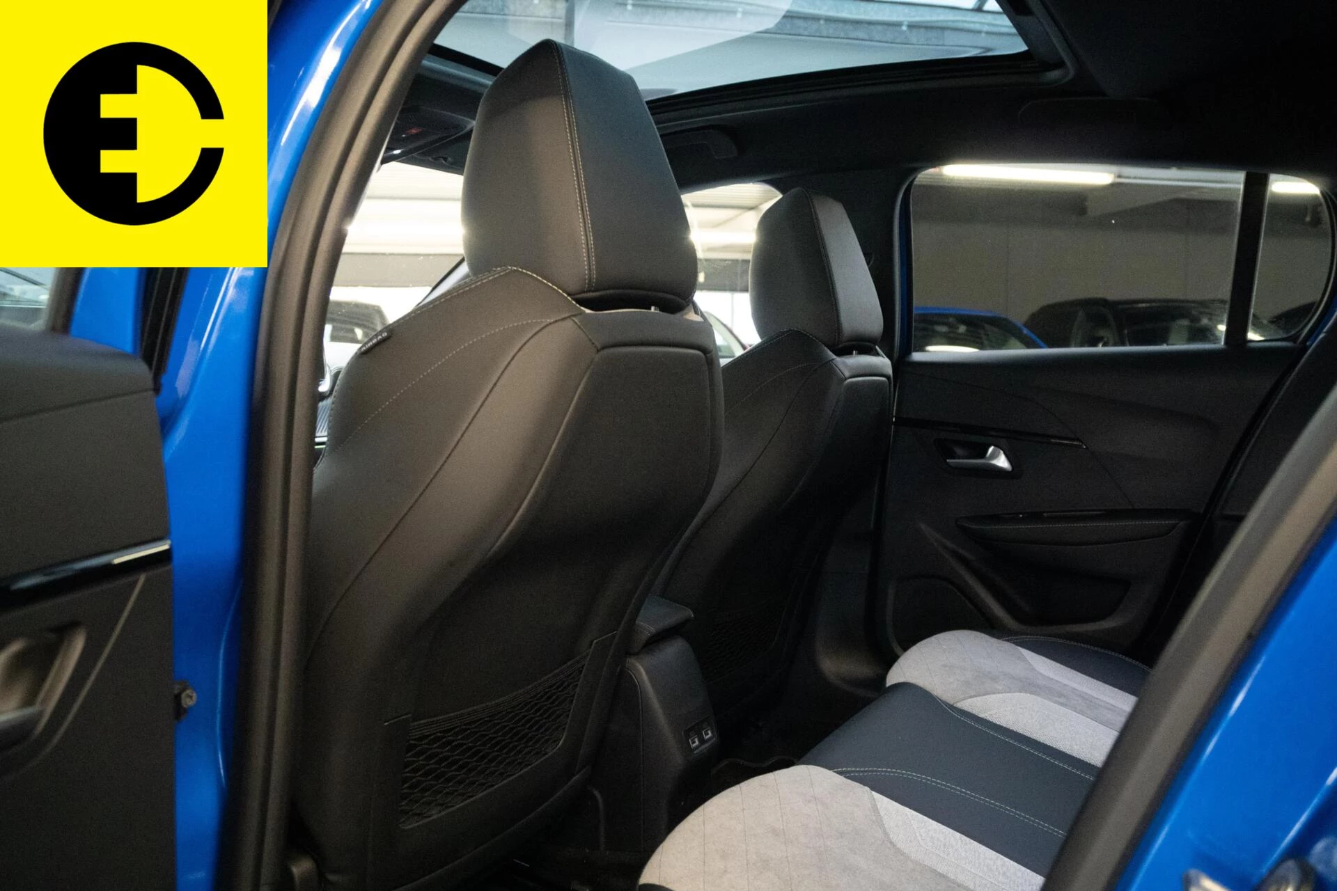 Hoofdafbeelding Peugeot e-208