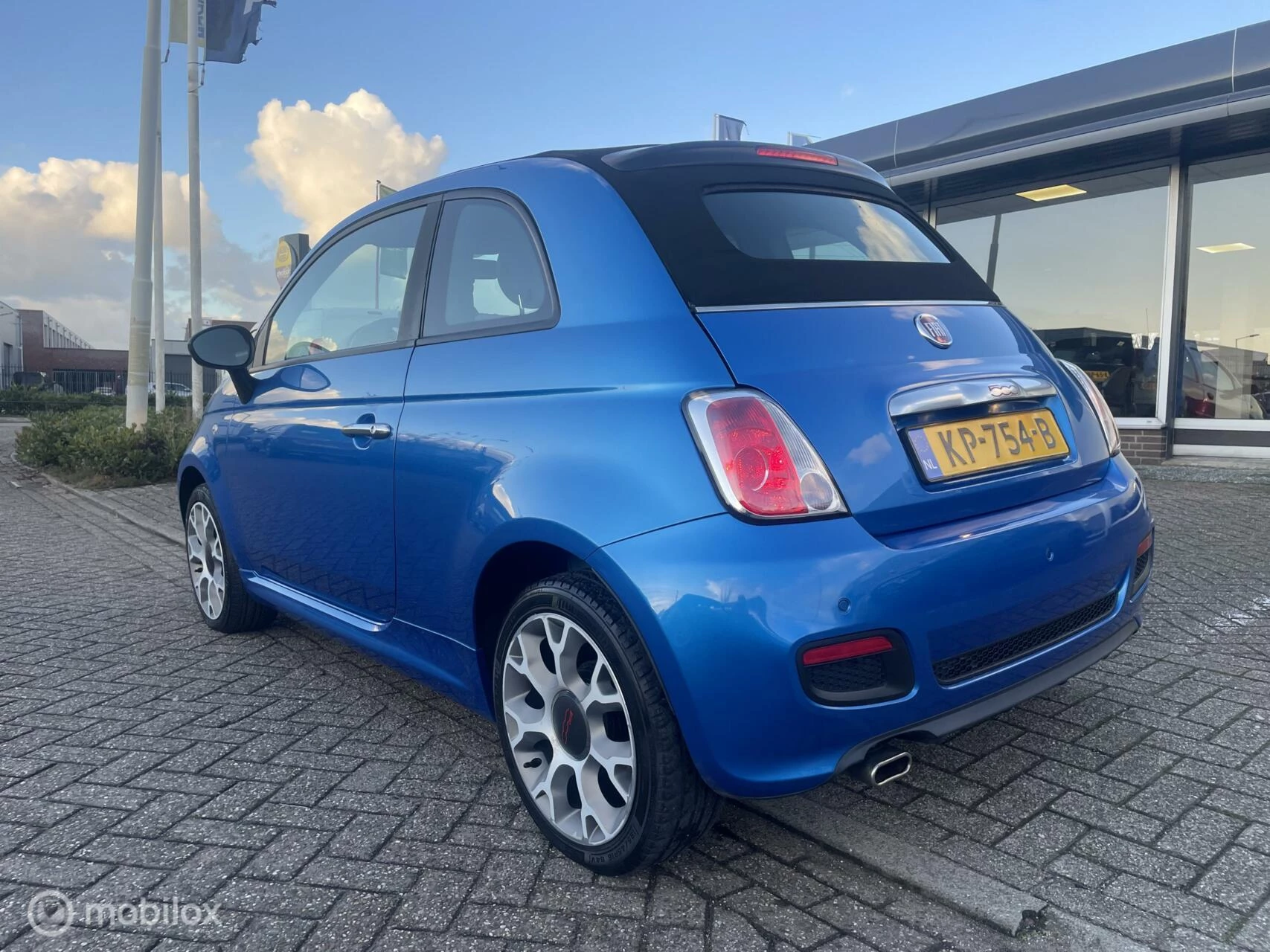 Hoofdafbeelding Fiat 500C