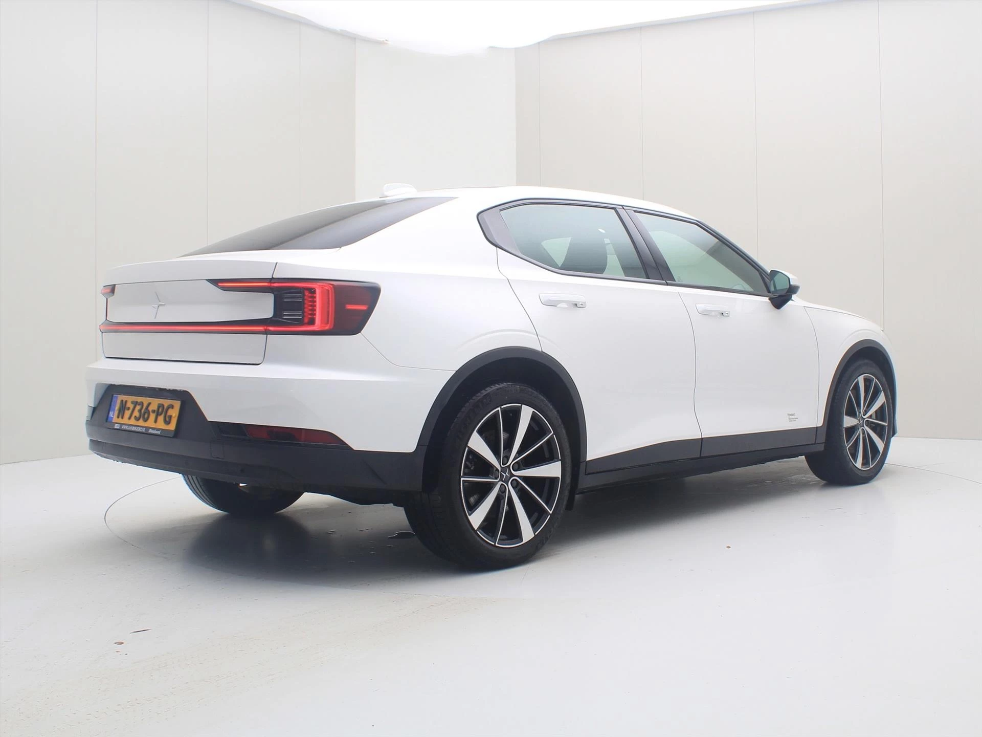 Hoofdafbeelding Polestar 2