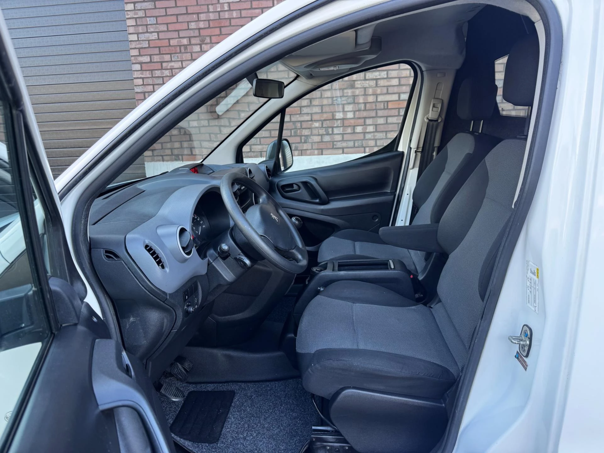 Hoofdafbeelding Peugeot Partner