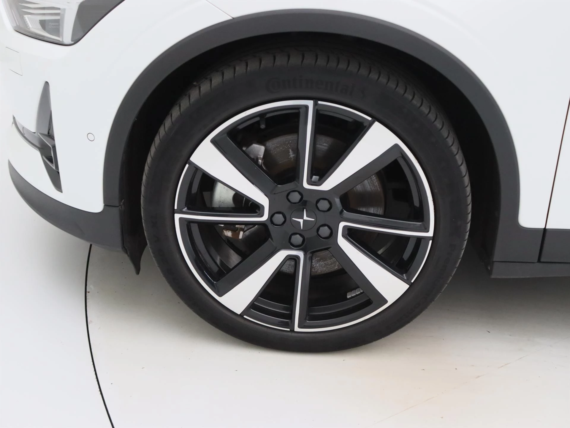 Hoofdafbeelding Polestar 2