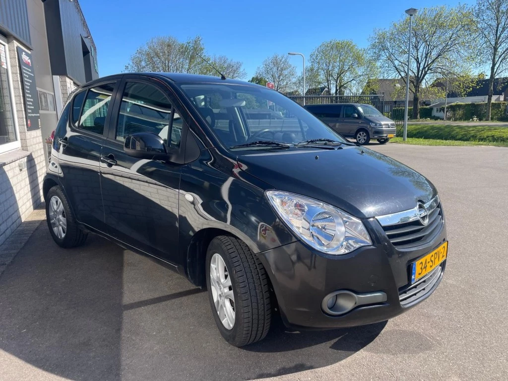 Hoofdafbeelding Opel Agila