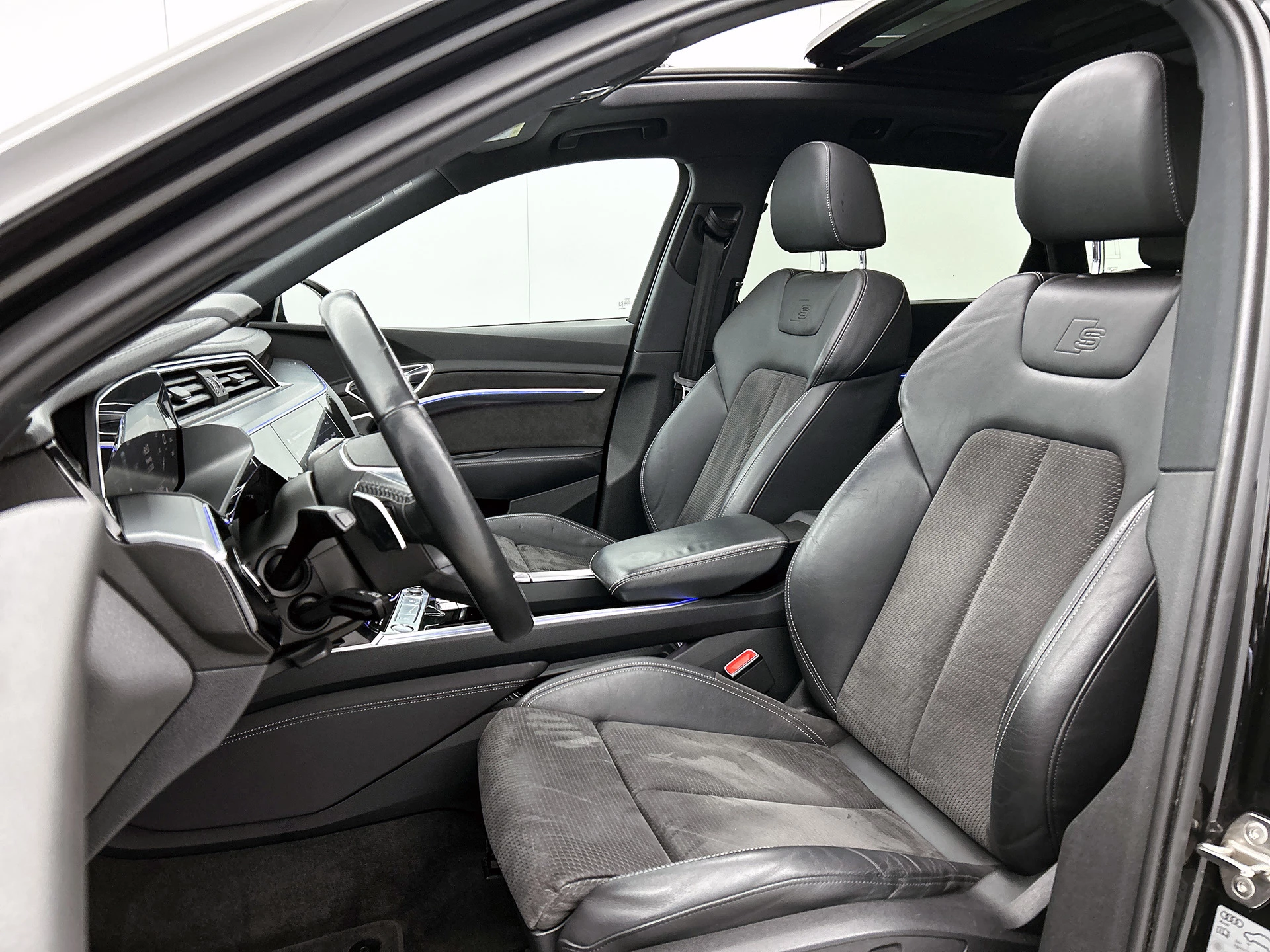 Hoofdafbeelding Audi e-tron