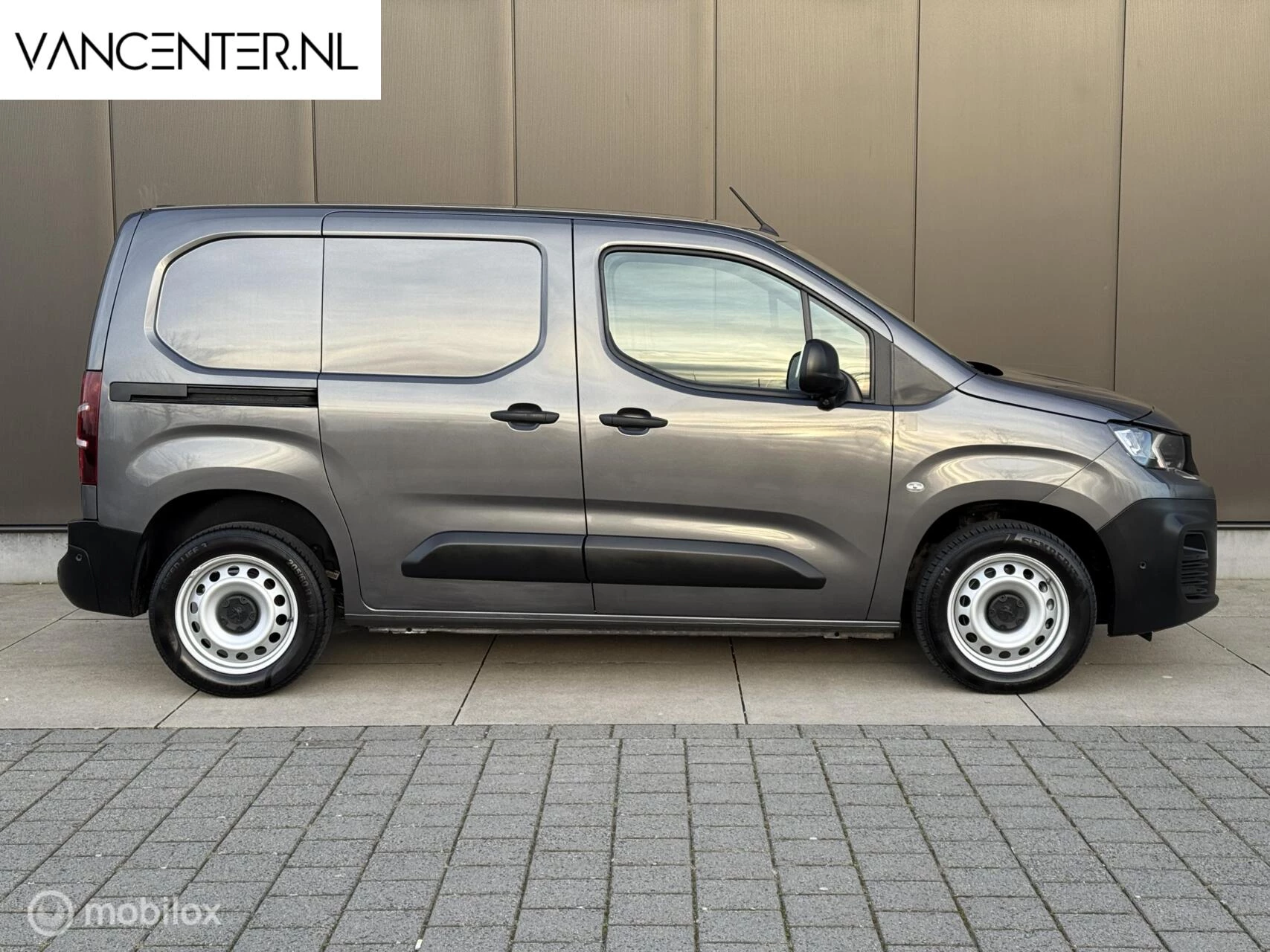 Hoofdafbeelding Peugeot Partner