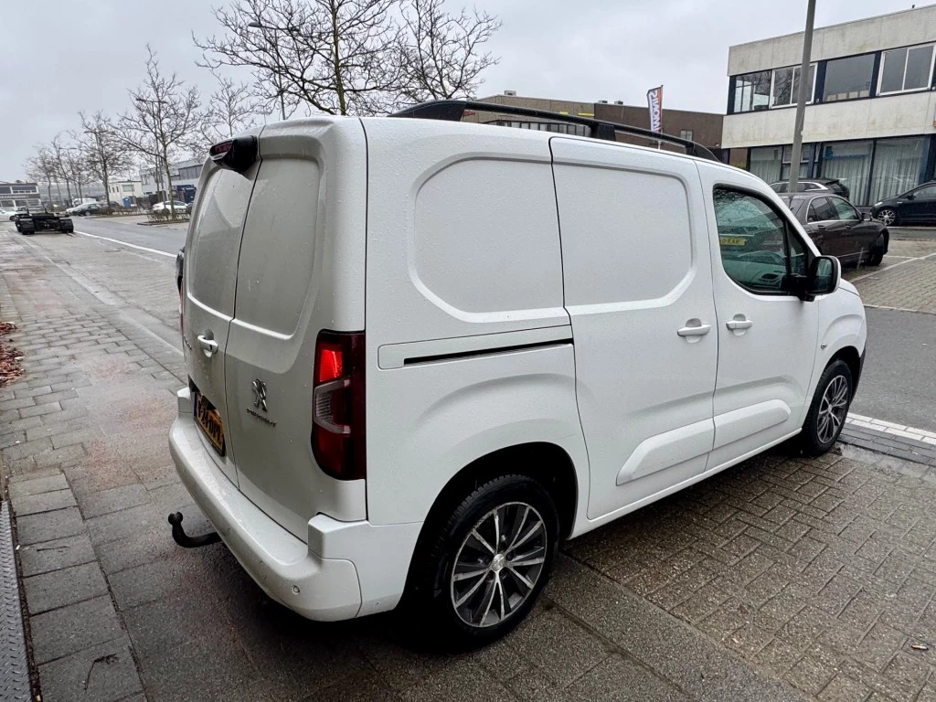 Hoofdafbeelding Peugeot Partner