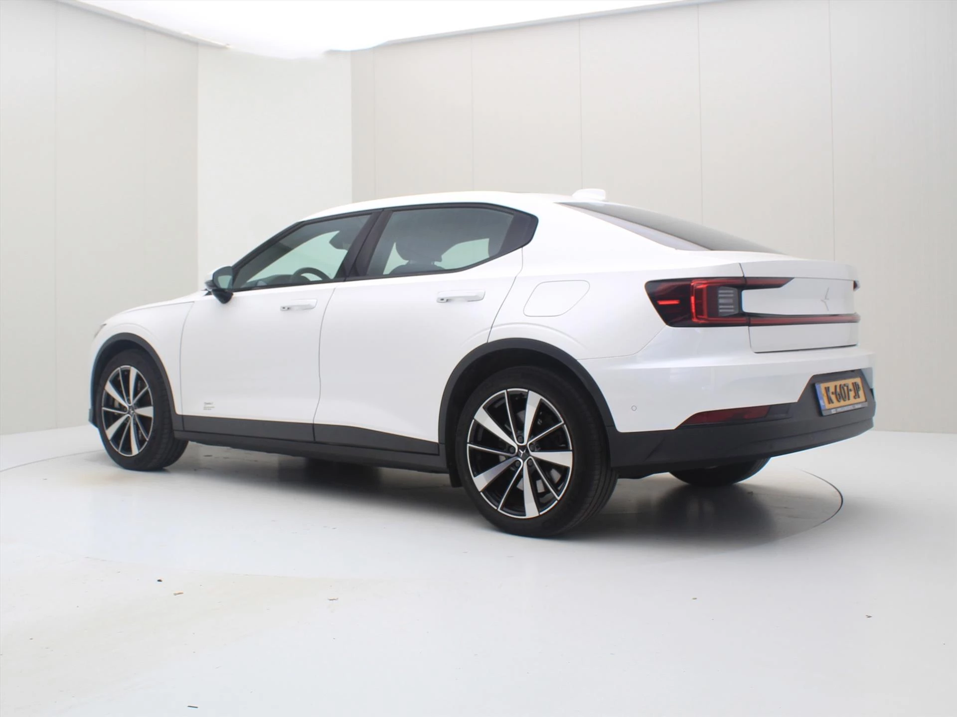 Hoofdafbeelding Polestar 2