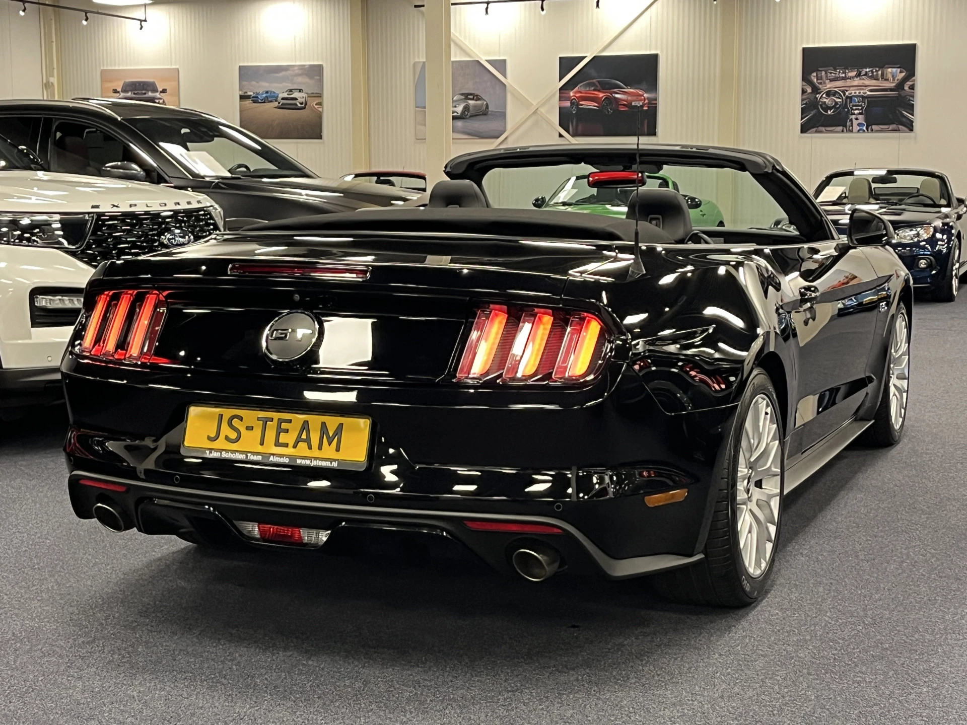 Hoofdafbeelding Ford Mustang