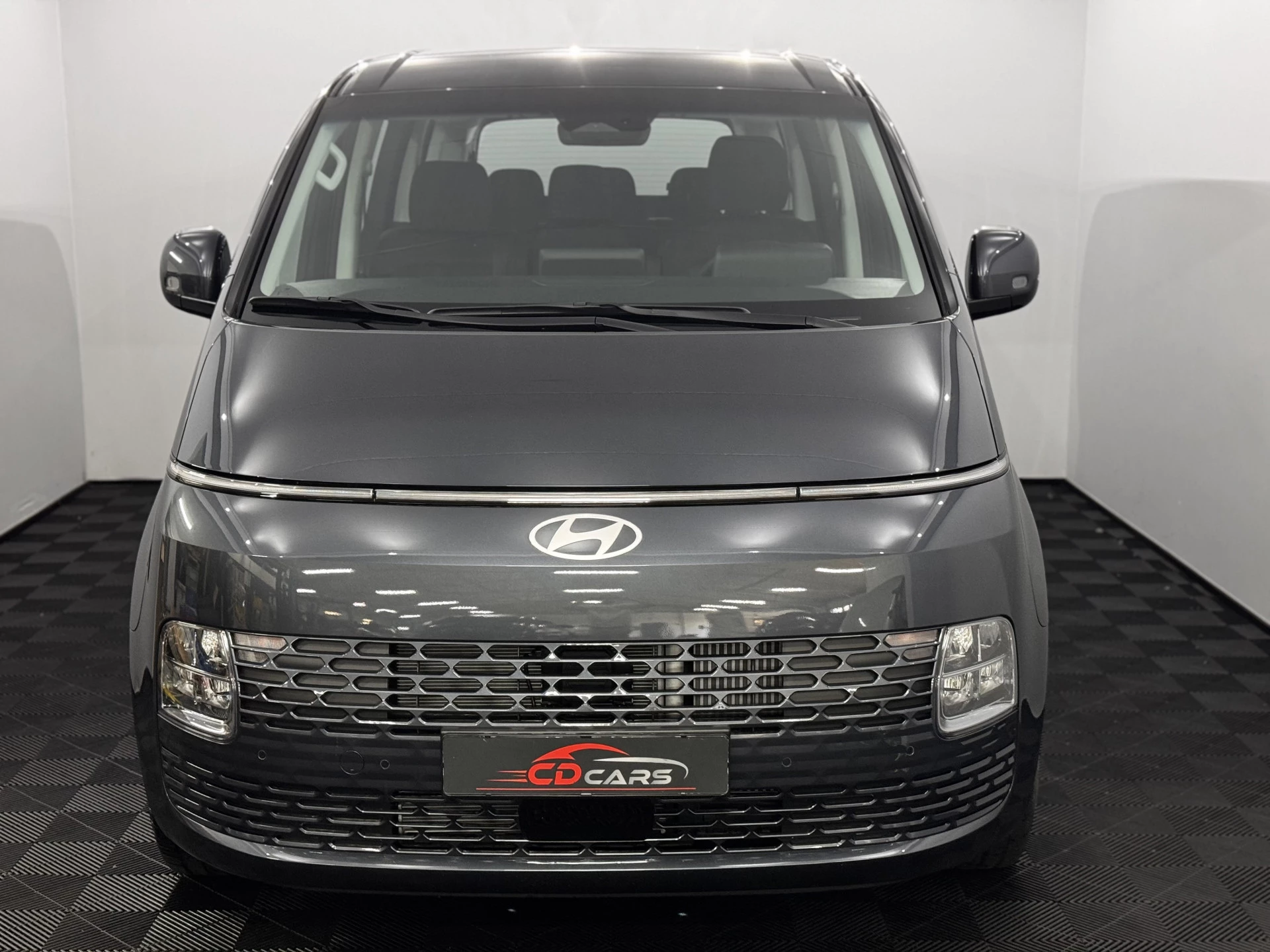 Hoofdafbeelding Hyundai Staris
