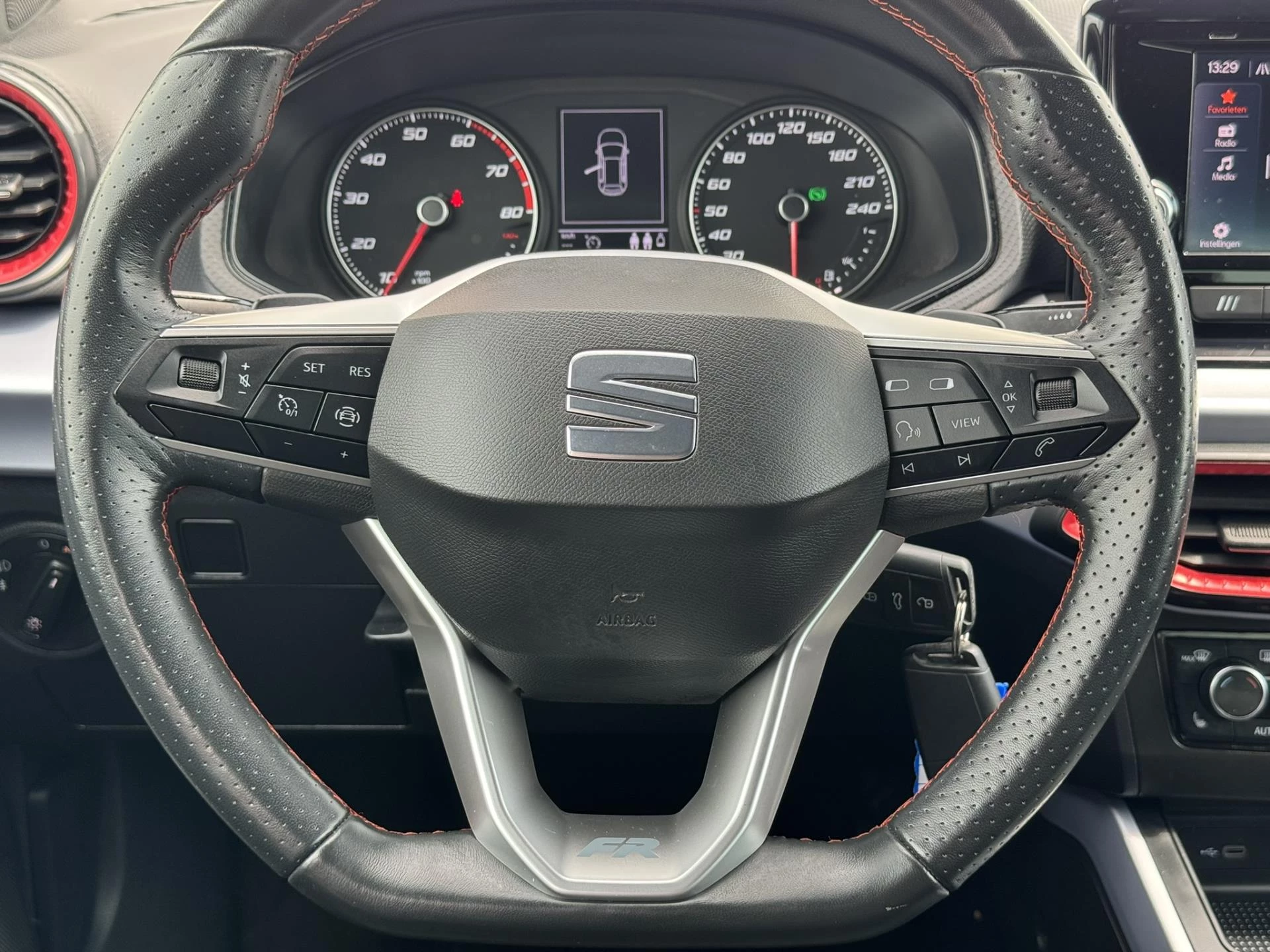 Hoofdafbeelding SEAT Arona