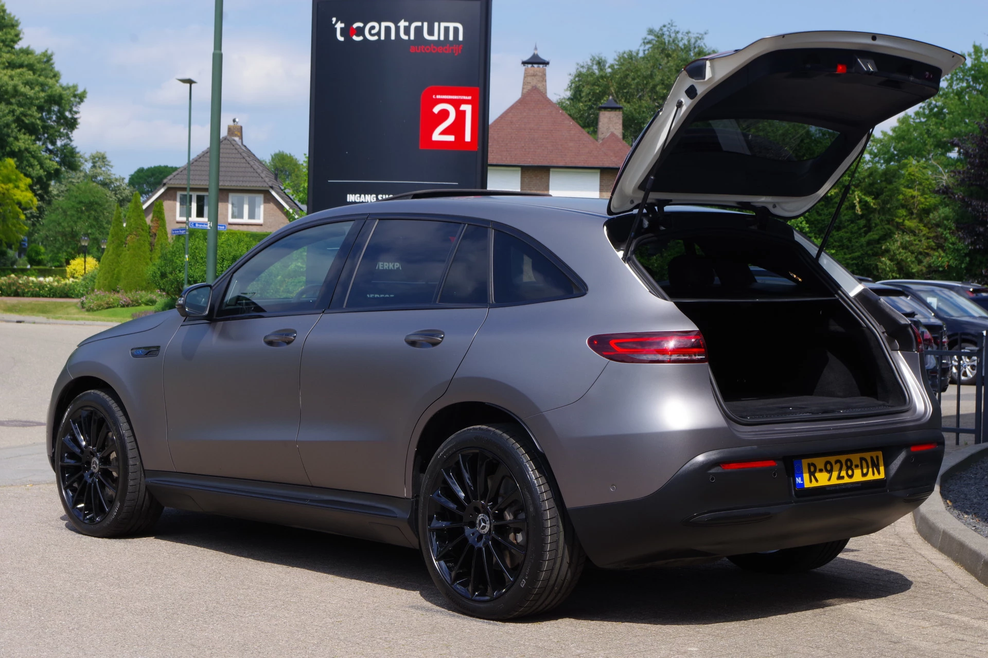 Hoofdafbeelding Mercedes-Benz EQC