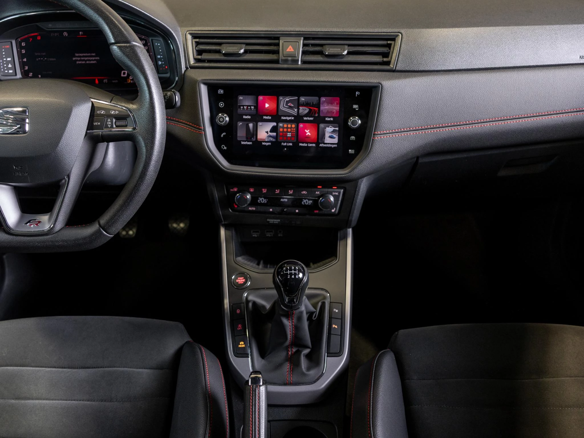 Hoofdafbeelding SEAT Arona