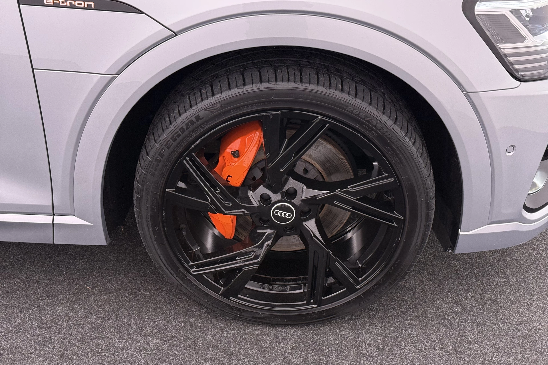 Hoofdafbeelding Audi e-tron