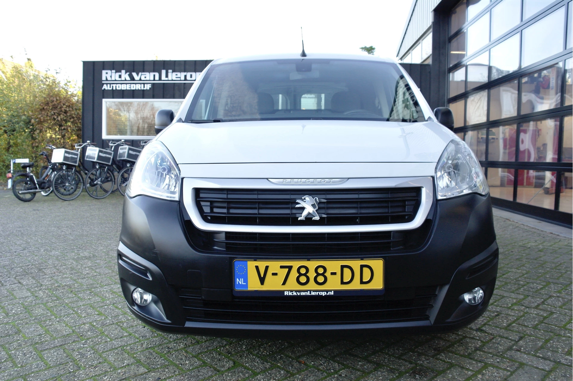 Hoofdafbeelding Peugeot Partner