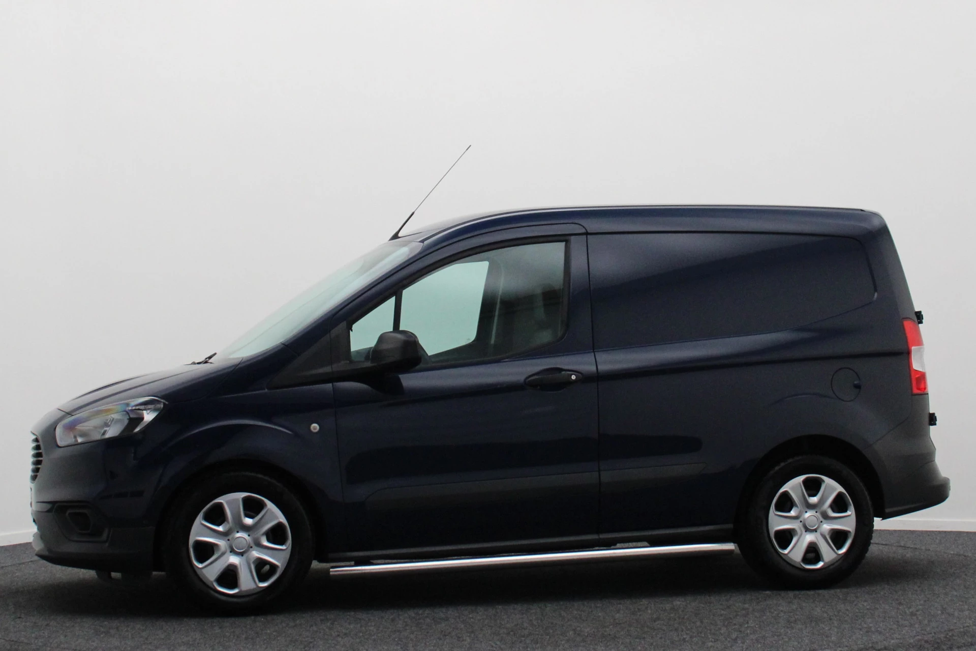 Hoofdafbeelding Ford Transit Courier