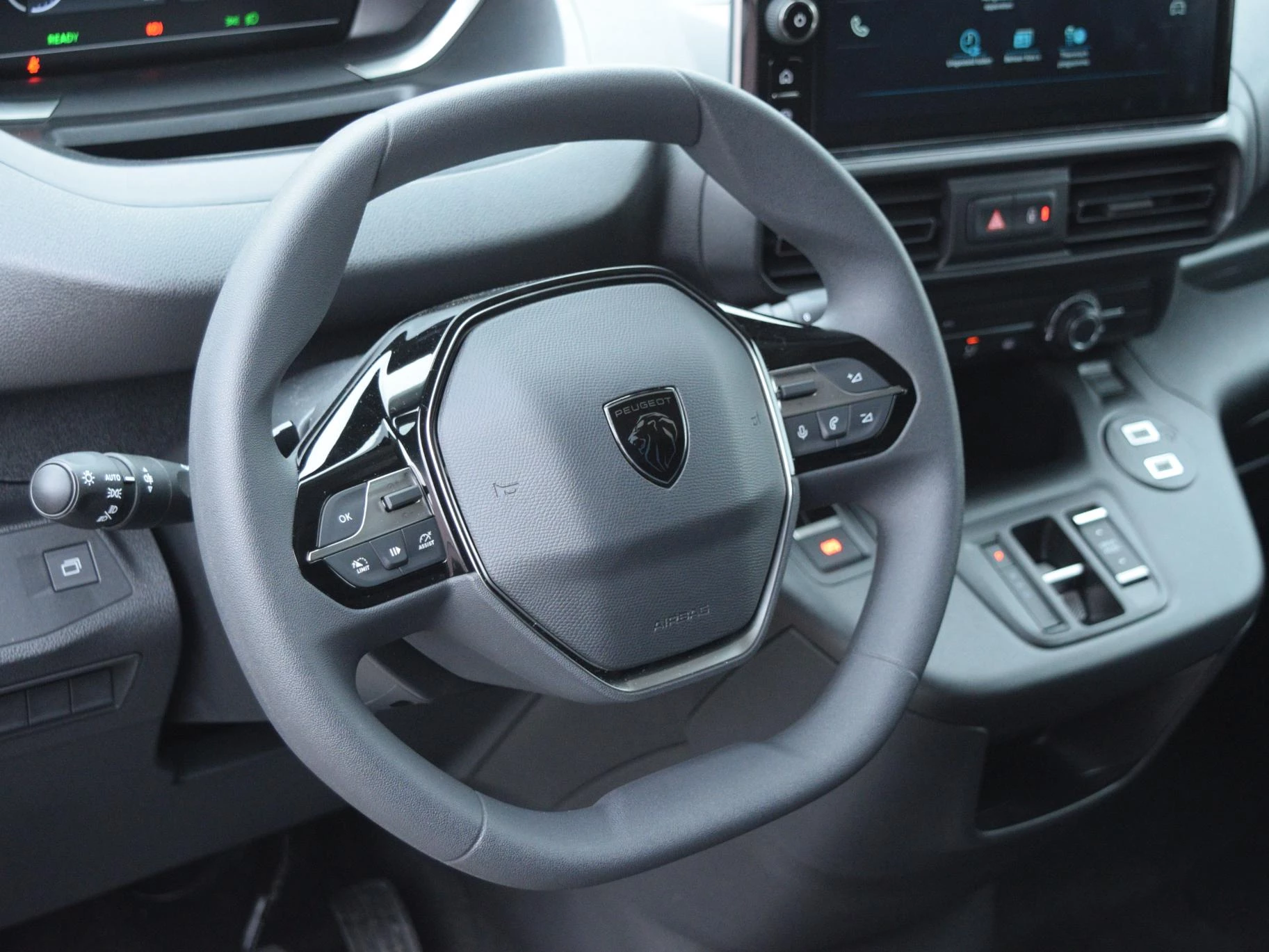 Hoofdafbeelding Peugeot e-Partner